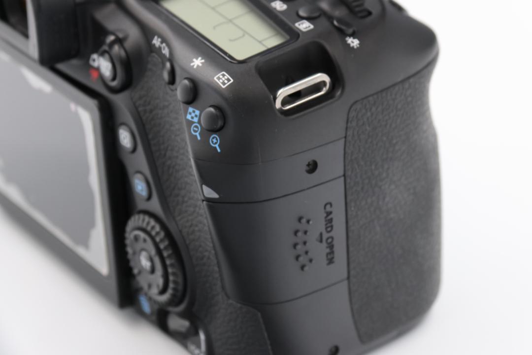 Canon EOS 80D デジタル一眼レフカメラ キヤノンサービス点検済