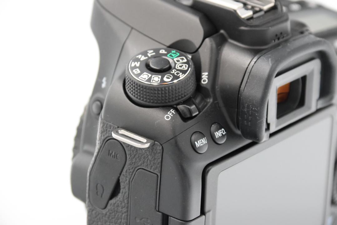 Canon EOS 80D デジタル一眼レフカメラ キヤノンサービス点検済