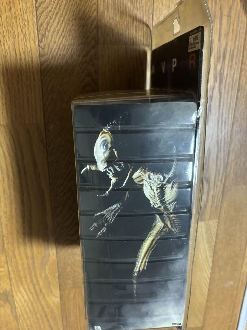 NECA エイリアンvsプレデター2 プレデリアン フィギュア 口開き
