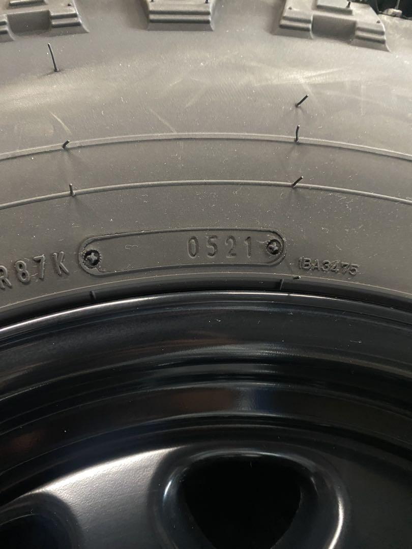 あずき 265/70R17 タイヤ・アルミホイールセット　4本
