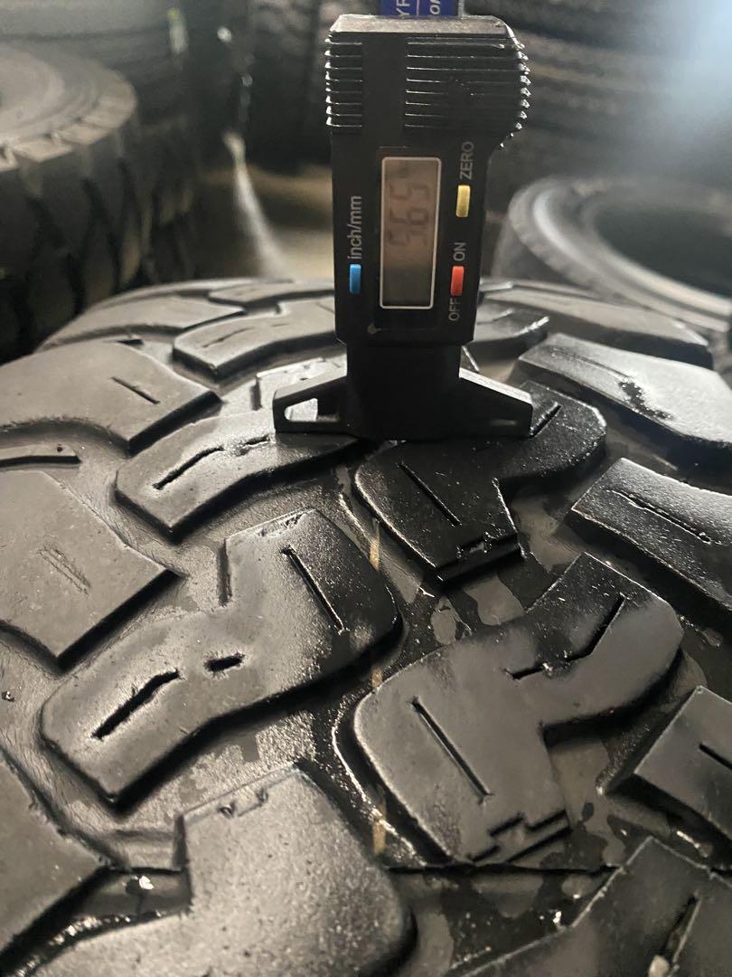 あずき 265/70R17 タイヤ・アルミホイールセット　4本