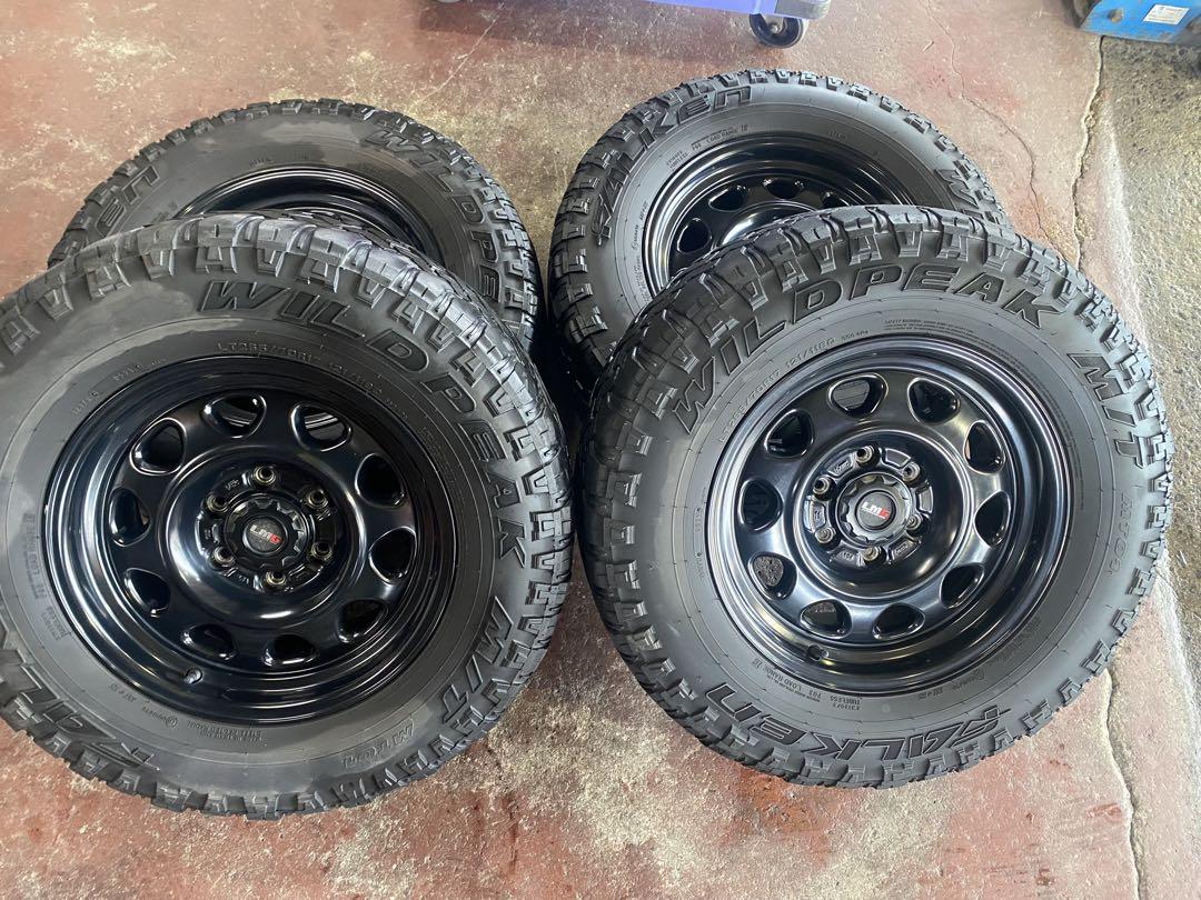 あずき 265/70R17 タイヤ・アルミホイールセット　4本