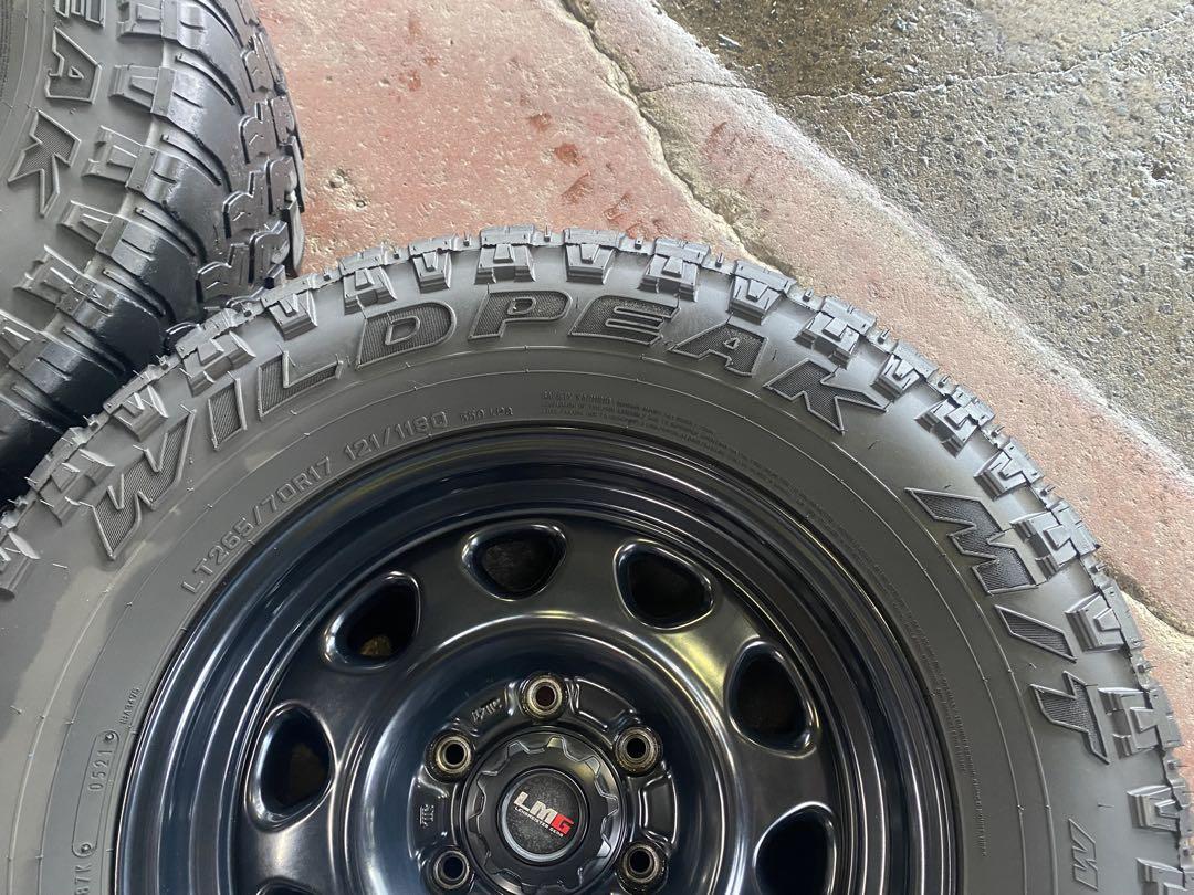 あずき 265/70R17 タイヤ・アルミホイールセット　4本