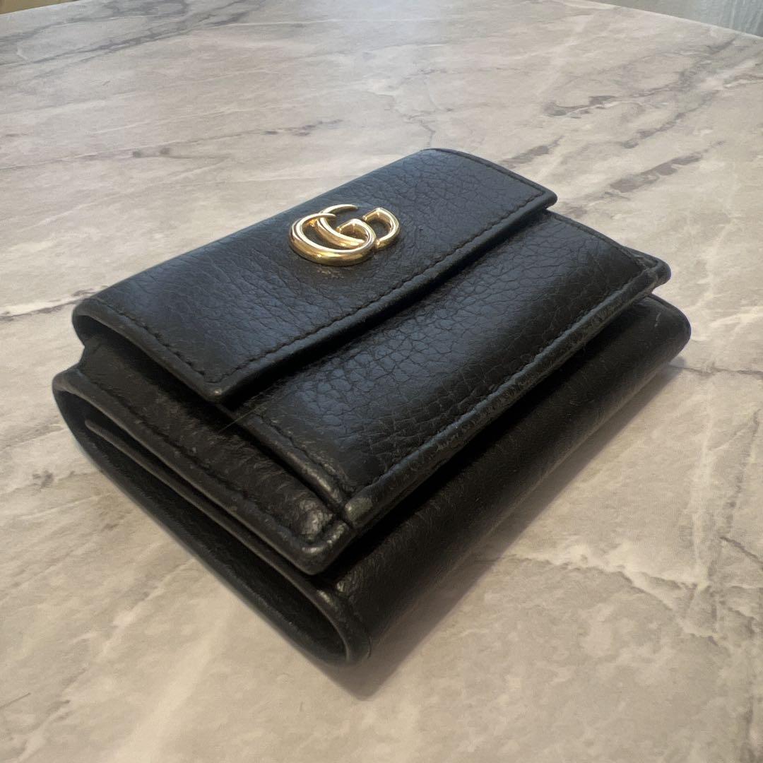 安心鑑定付き‼️早い者勝ちです‼️GUCCI 黒 レザー 三つ折り財布 GGロゴ 安心鑑定付き‼️GUCCI 黒 レザー 三つ折り財布 GGロゴ - メルカリ