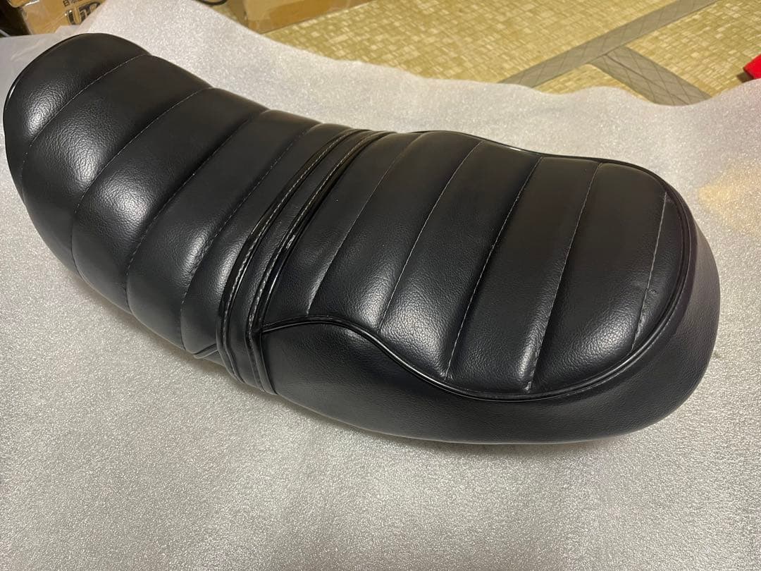 ホンダ エイプ50 タックロール シート エイプ エイプ100 シート APE ホンダ エイプ50 タックロール シート エイプ エイプ100 シート APE