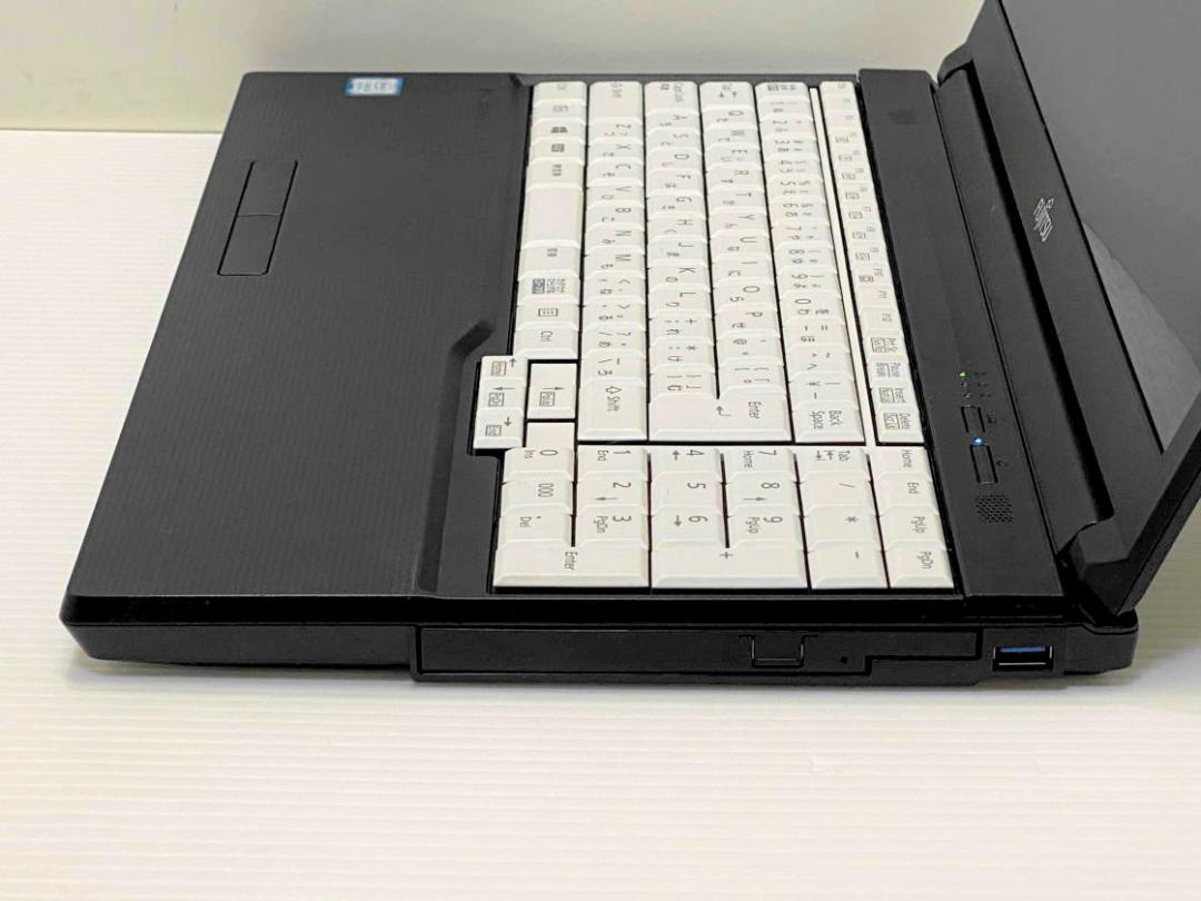 第8世代i5 LIFEBOOK A579/B DVDスーパーマルチ WiFi①