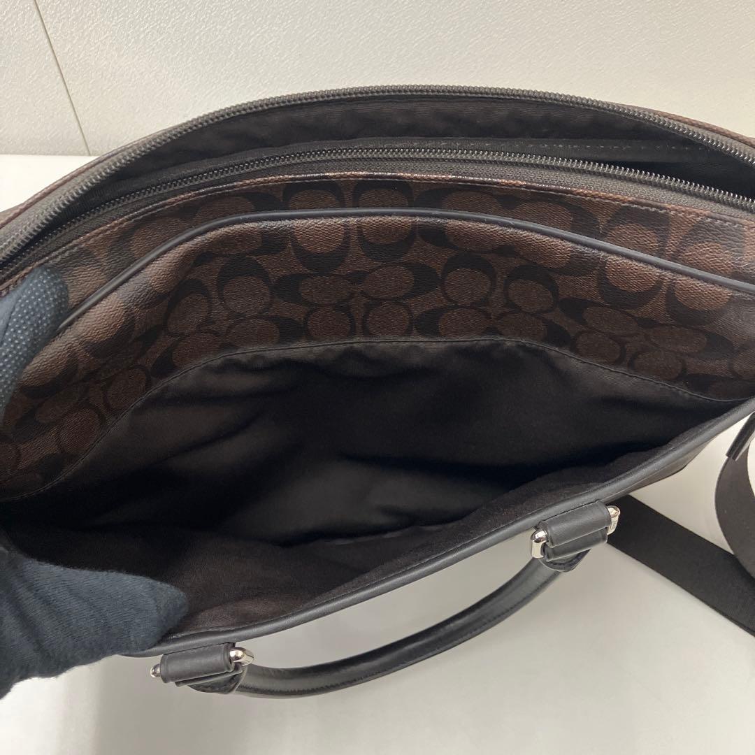 COACH シグネチャージップ コミュータービジネス ブリーフケース COACH シグネチャージップ コミュータービジネス ブリーフケース