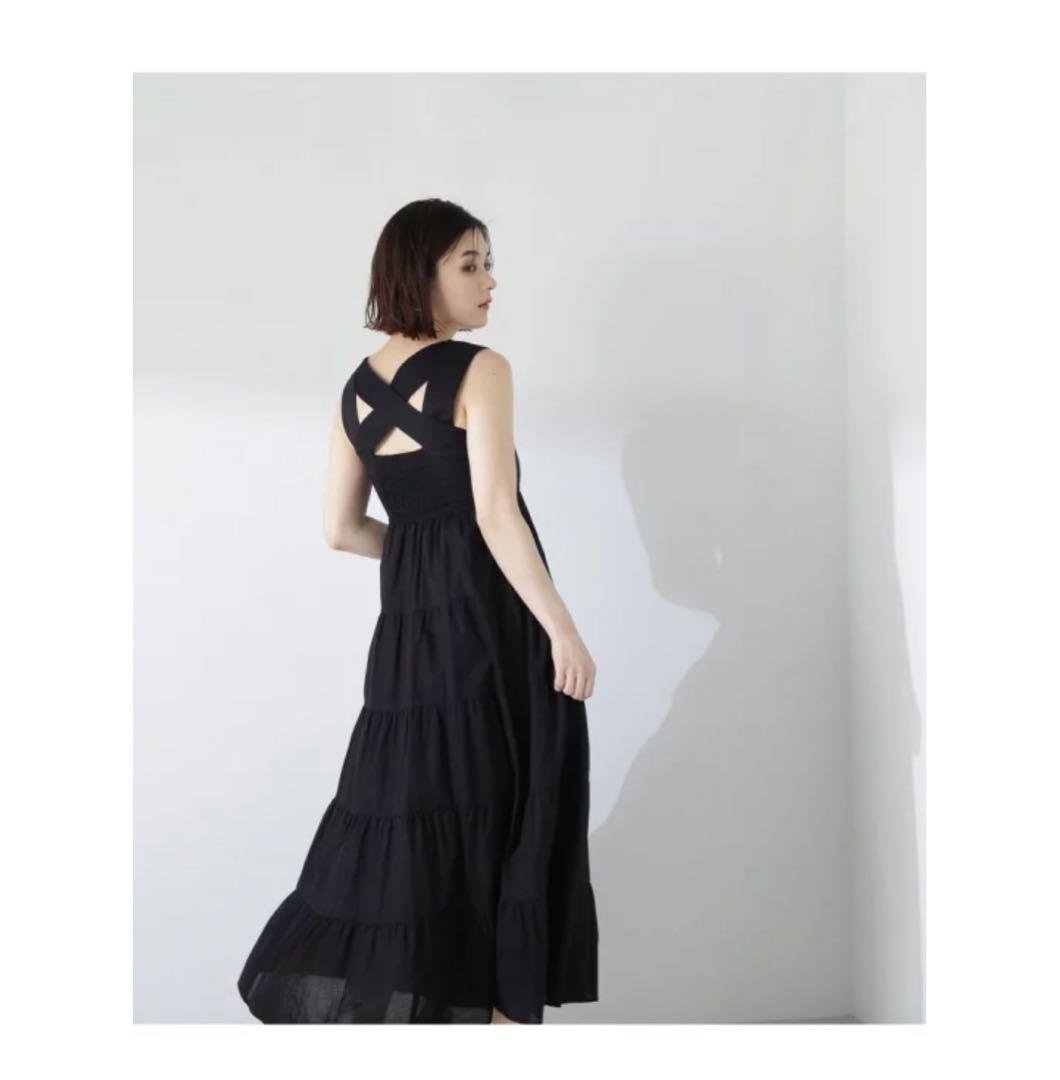 バッククロスティアードワンピース　NATURAL BEAUTY BASIC