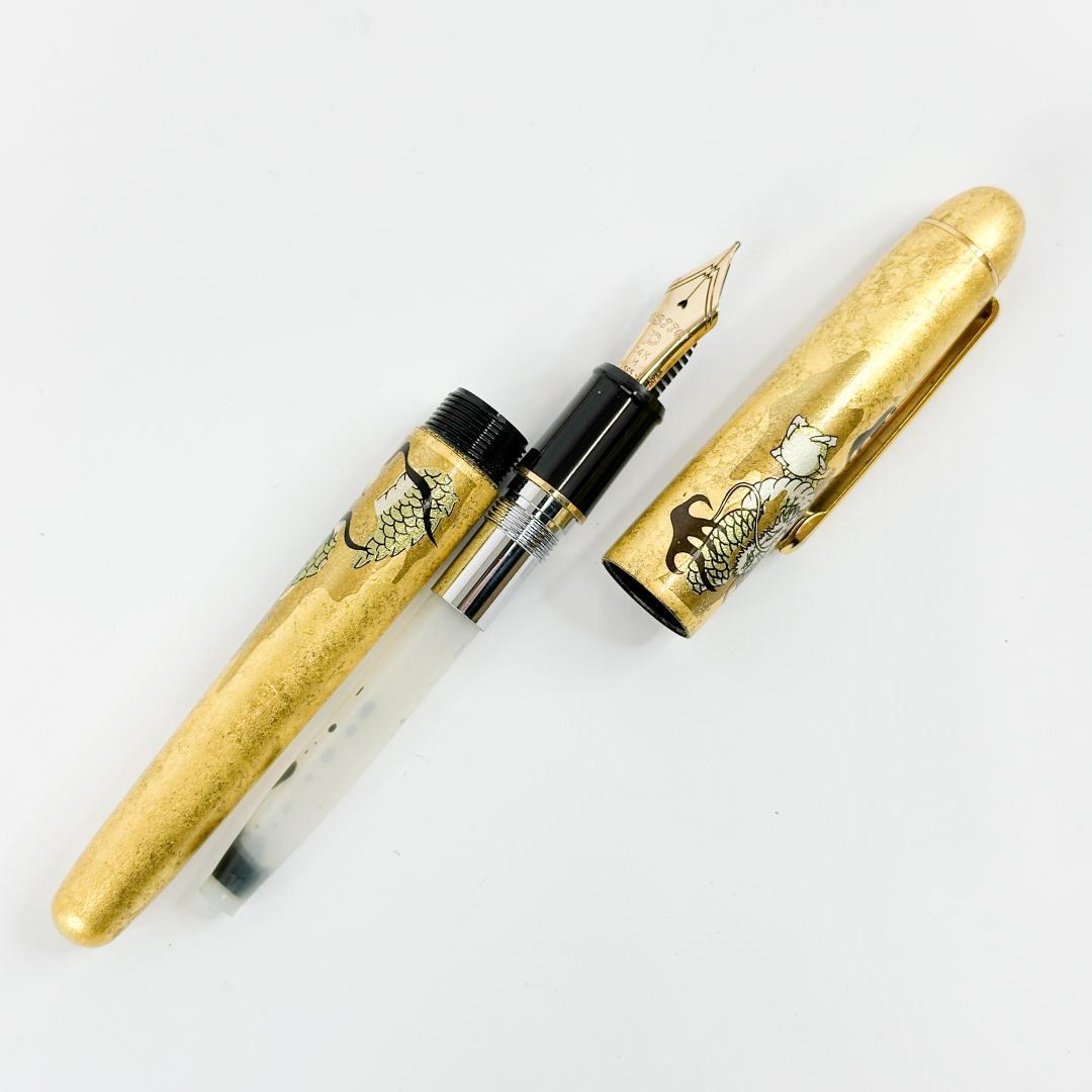 万年筆　PLATINUM プラチナ 金沢箔 昇龍 ペン先14K M 木箱付