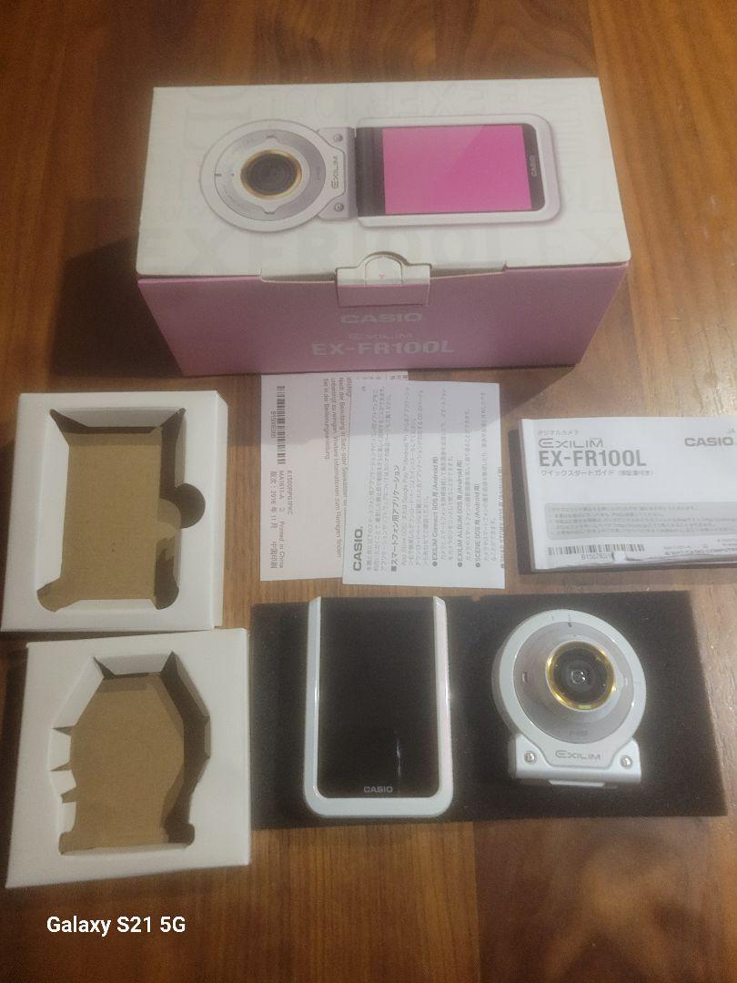 CASIO　EX-FR100L　自撮りデジカメ 販売終了品