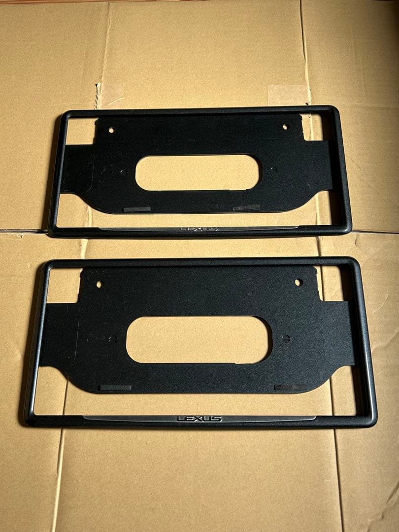 ペースの早い LEXUS グレー ナンバーフレーム 2枚セット 大特価、全国送料無料。