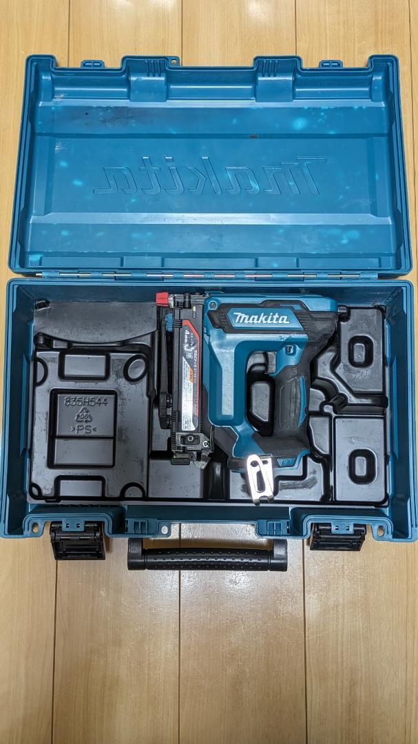 マキタ 充電式タッカ ST421D 画像4