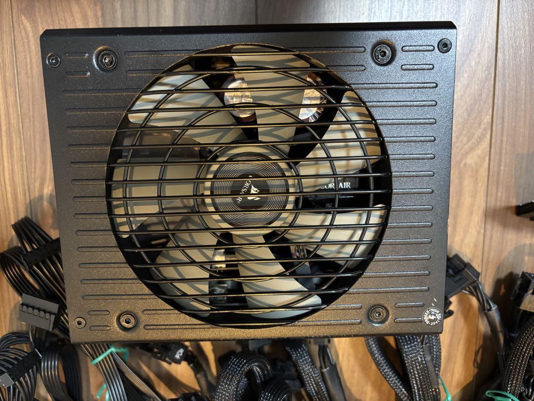 Corsair RM1000x 1000W 電源ユニット