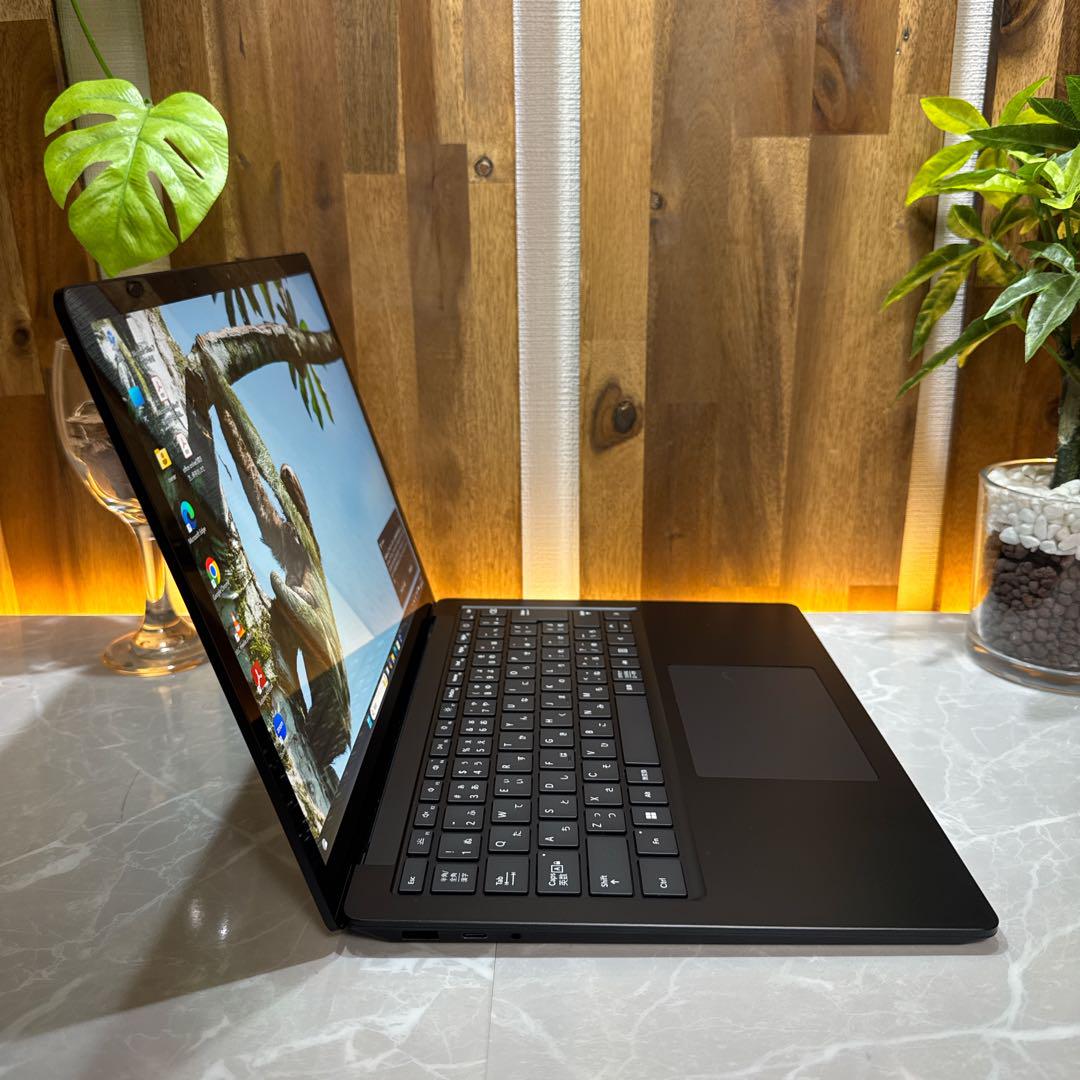 最新2022年式‼️Surface Laptop 5☘️メモリ8GB☘️ノートパソコン