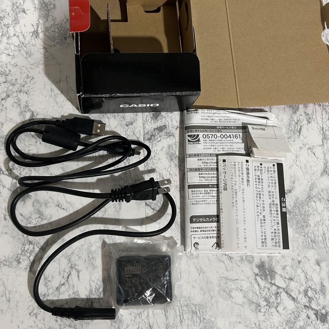 CASIO EXILIM EX-Z690 シルバー