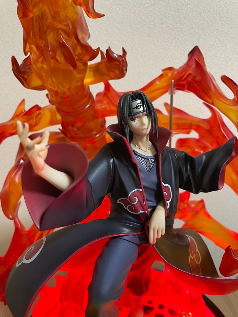 須佐能乎 光る台座付きMegaHouse