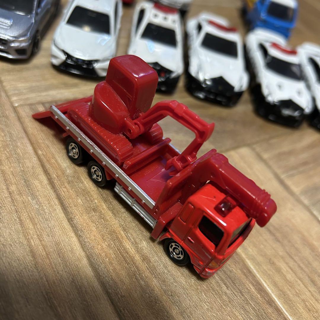 トミカ　まとめ売り　64台