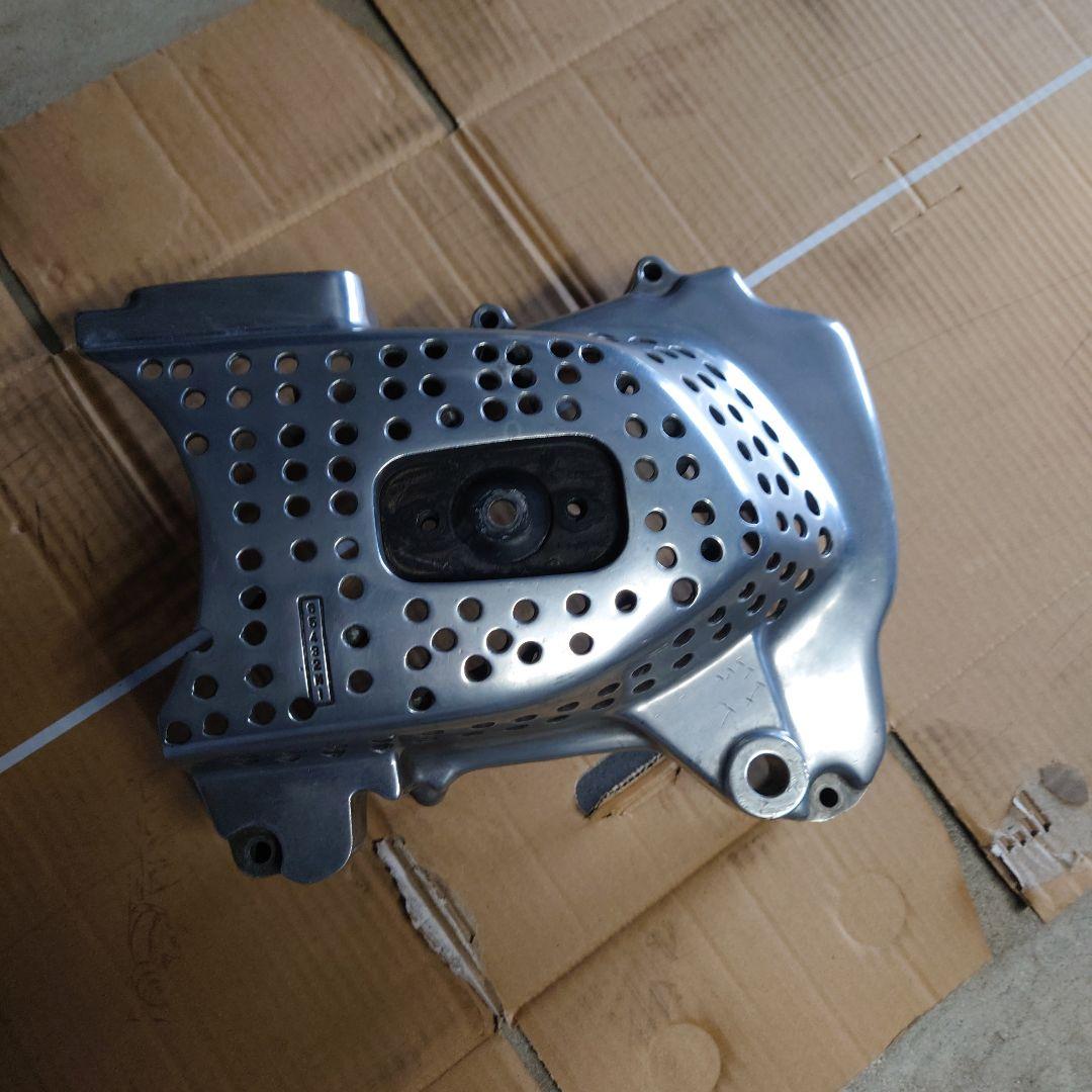 kawasaki z400FX スプロケカバー　穴加工