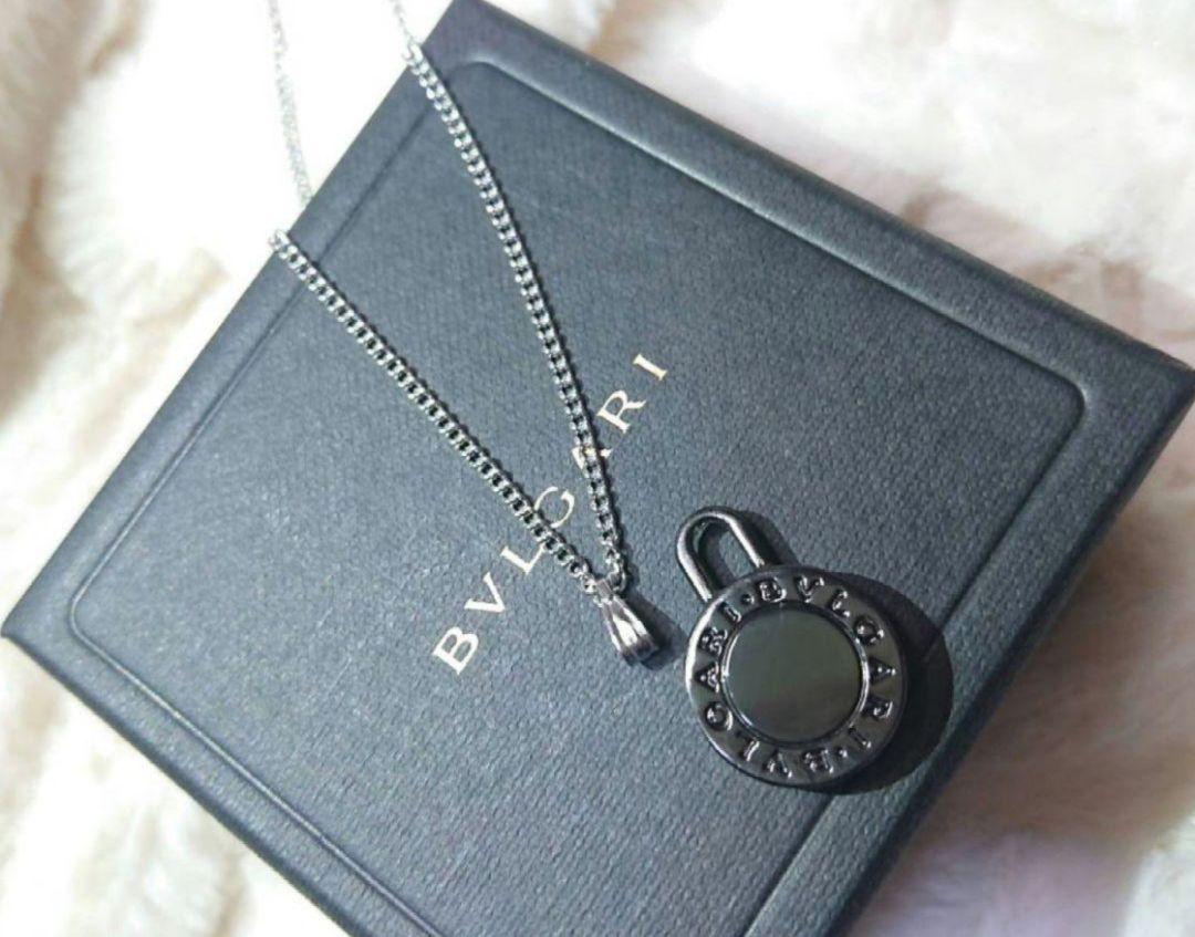 【正規 未使用】BVLGARI ロゴ刻印 黒銀チャーム/ネックレスチェーン