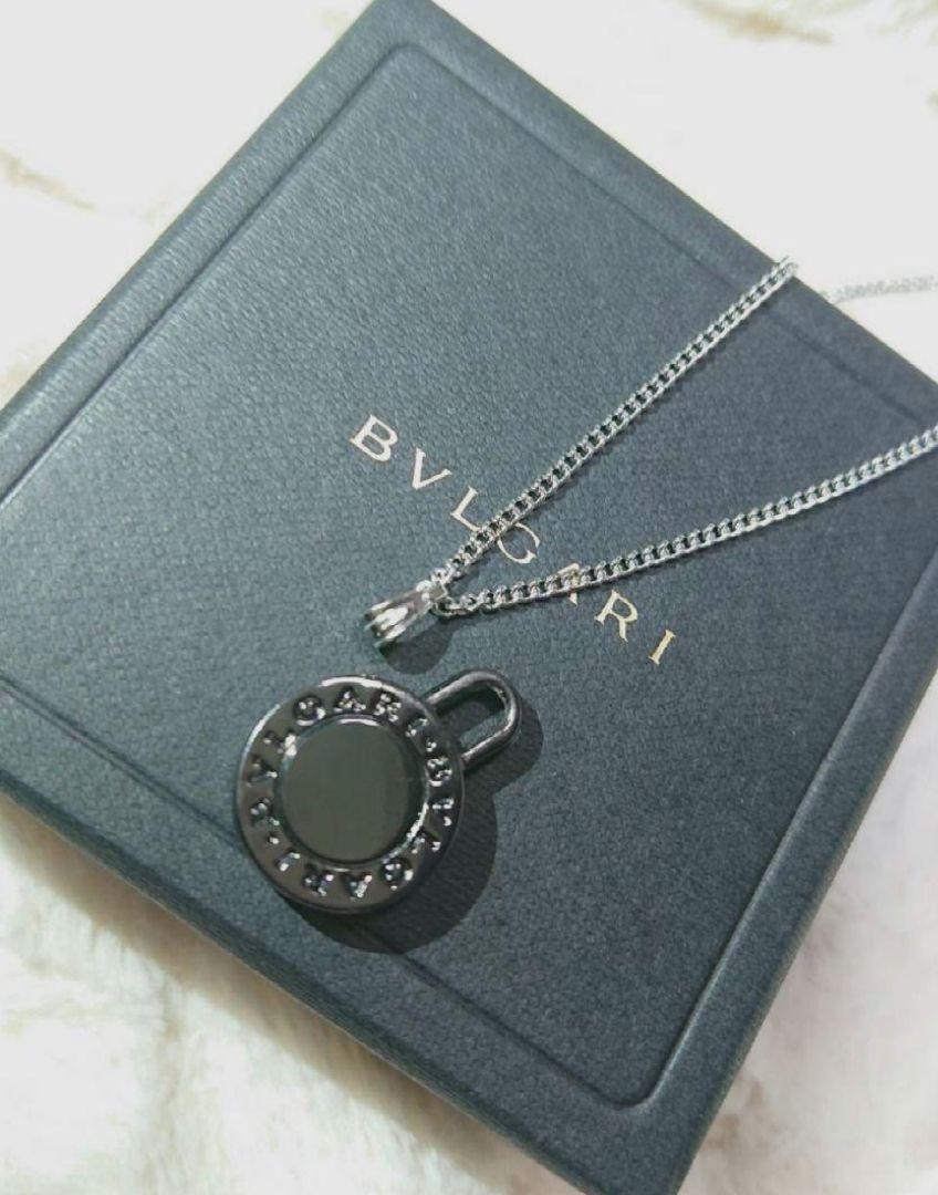 【正規 未使用】BVLGARI ロゴ刻印 黒銀チャーム/ネックレスチェーン