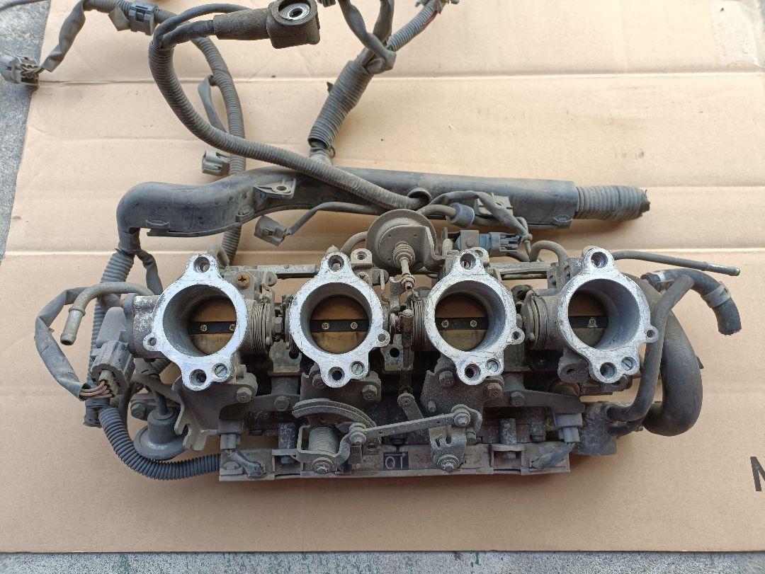 AE101 純正4連スロットル