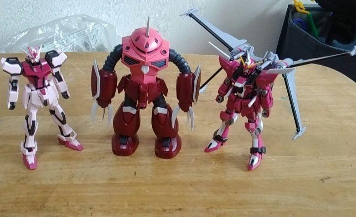 HGインジャ弐式&ズゴック&EGストライクルージュセットロボット