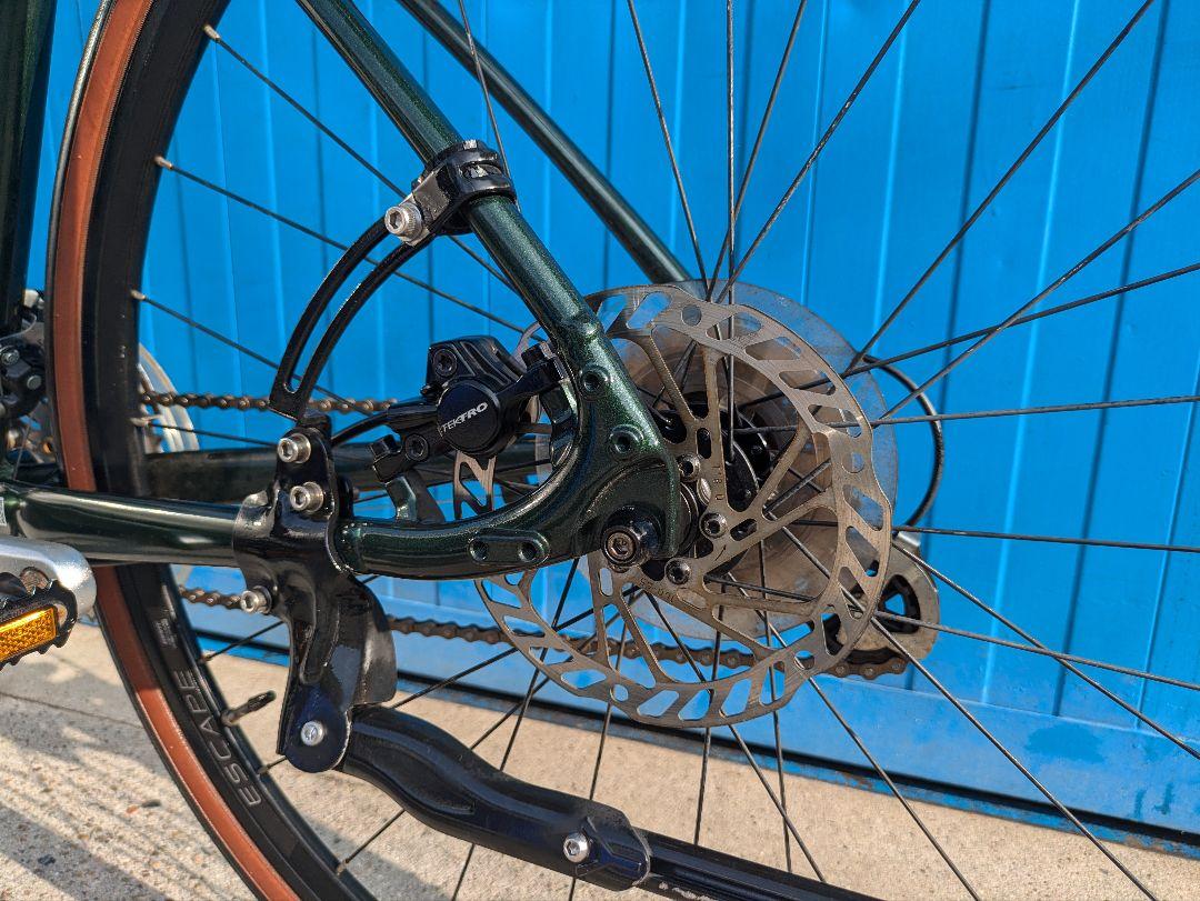 GIANT　ESCAPE 　DISC　クロスバイク　中古　自転車　名古屋配送無料