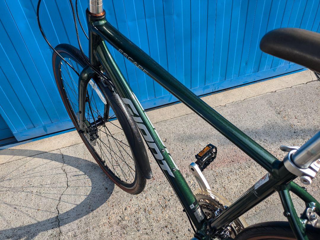 GIANT　ESCAPE 　DISC　クロスバイク　中古　自転車　名古屋配送無料