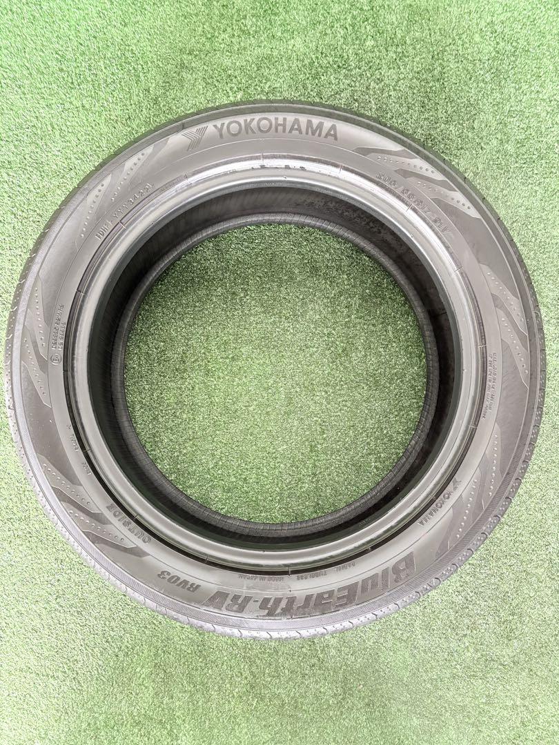 タイヤ・ホイール F234-YOKOHAMA BLUEARTH-RV RVO3 205/55R17