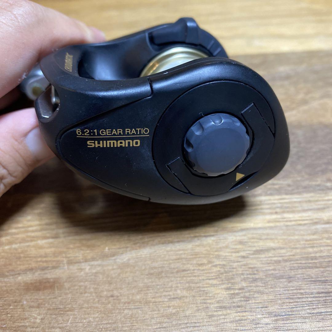シマノ SHIMANO CHINUMATIC チヌマチック1000右巻き | Mua sắm