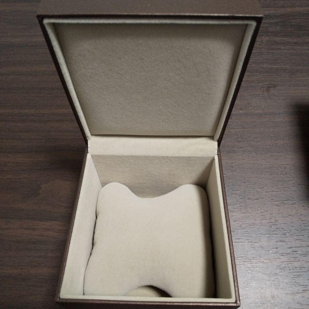 GUCCI 時計空箱 GUCCI グッチ 腕時計 空箱 ボックス BOX 枕 冊子付 - メルカリ