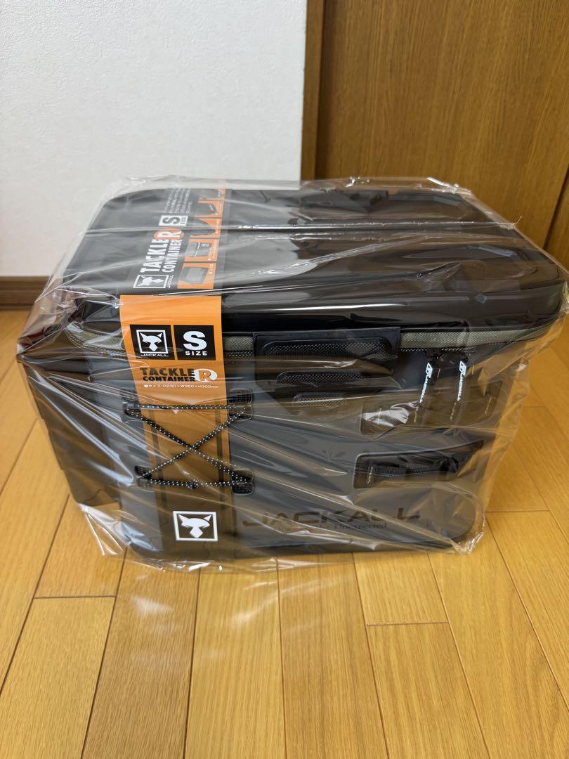 新品未使用　ジャッカル　タックルコンテナR サイズS ロッドホルダー付