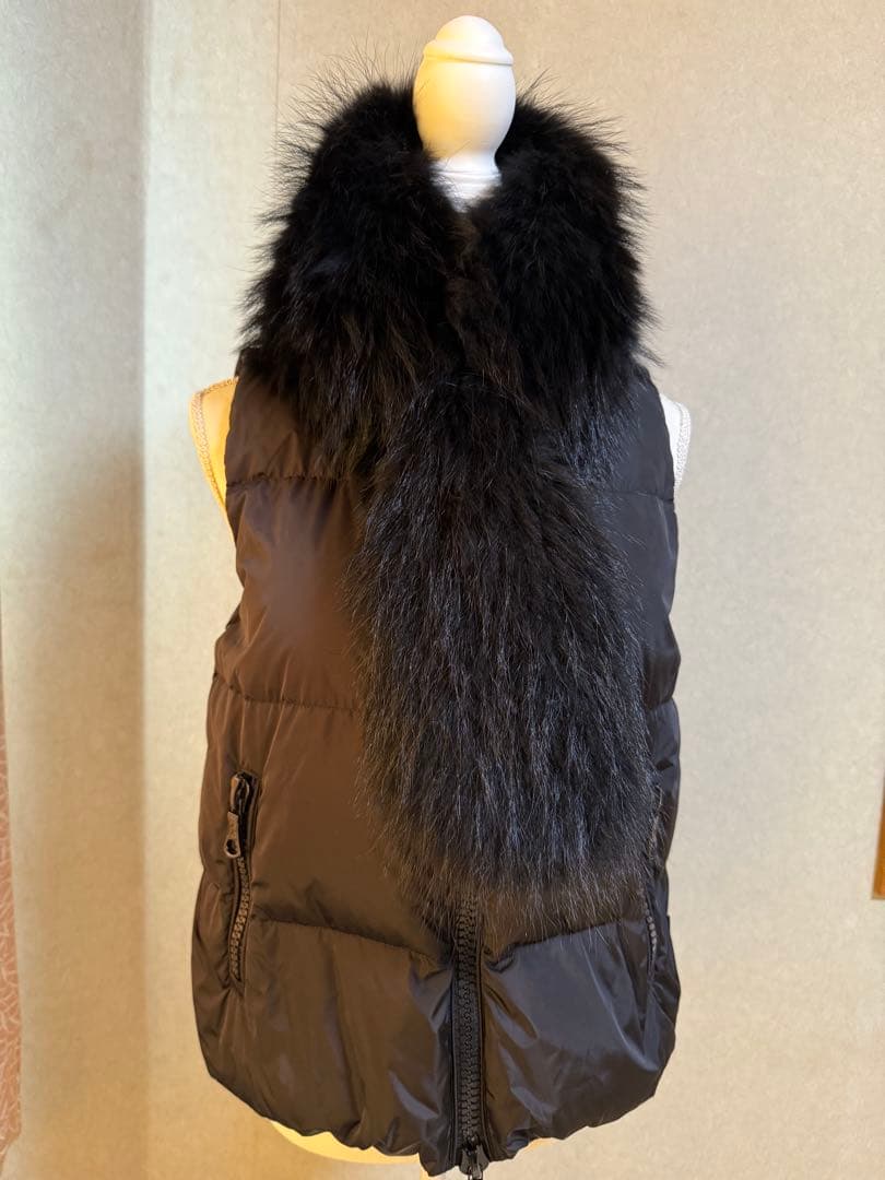モンクレールファー付きダウンベストM MONCLER