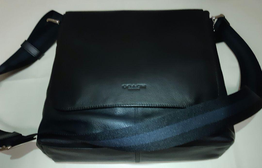 ★COACH★　レザーショルダーバッグ／メッセーンジャーバッグ