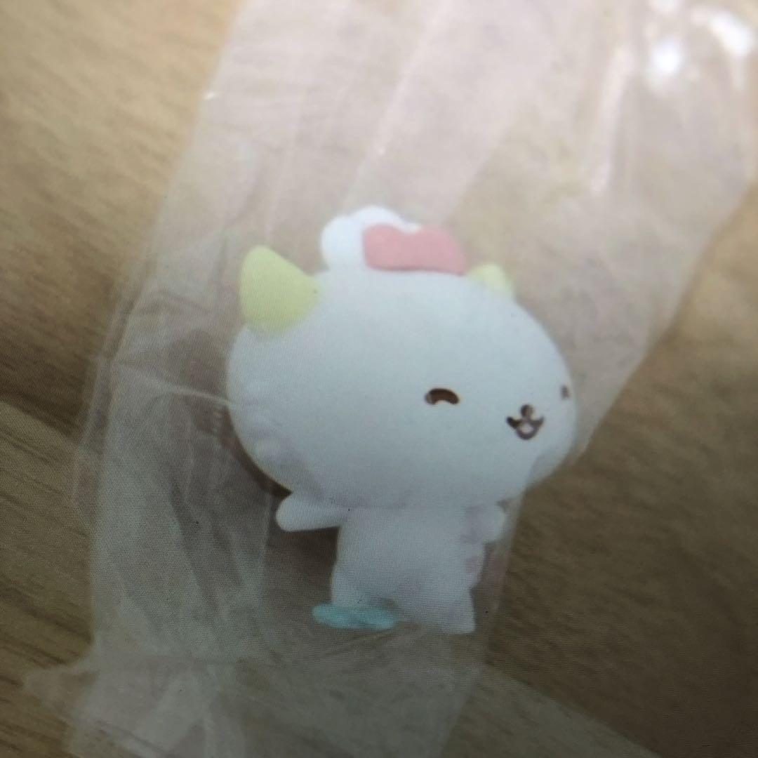 かわいい白い猫のキャラクター