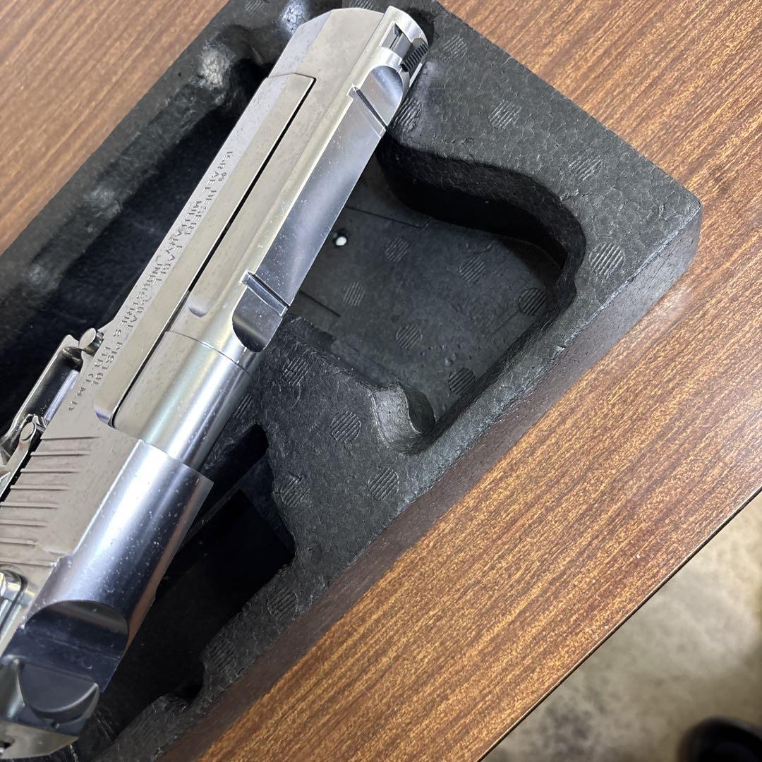 DESERT EAGLE .50AE クロームステンレス ガスガン