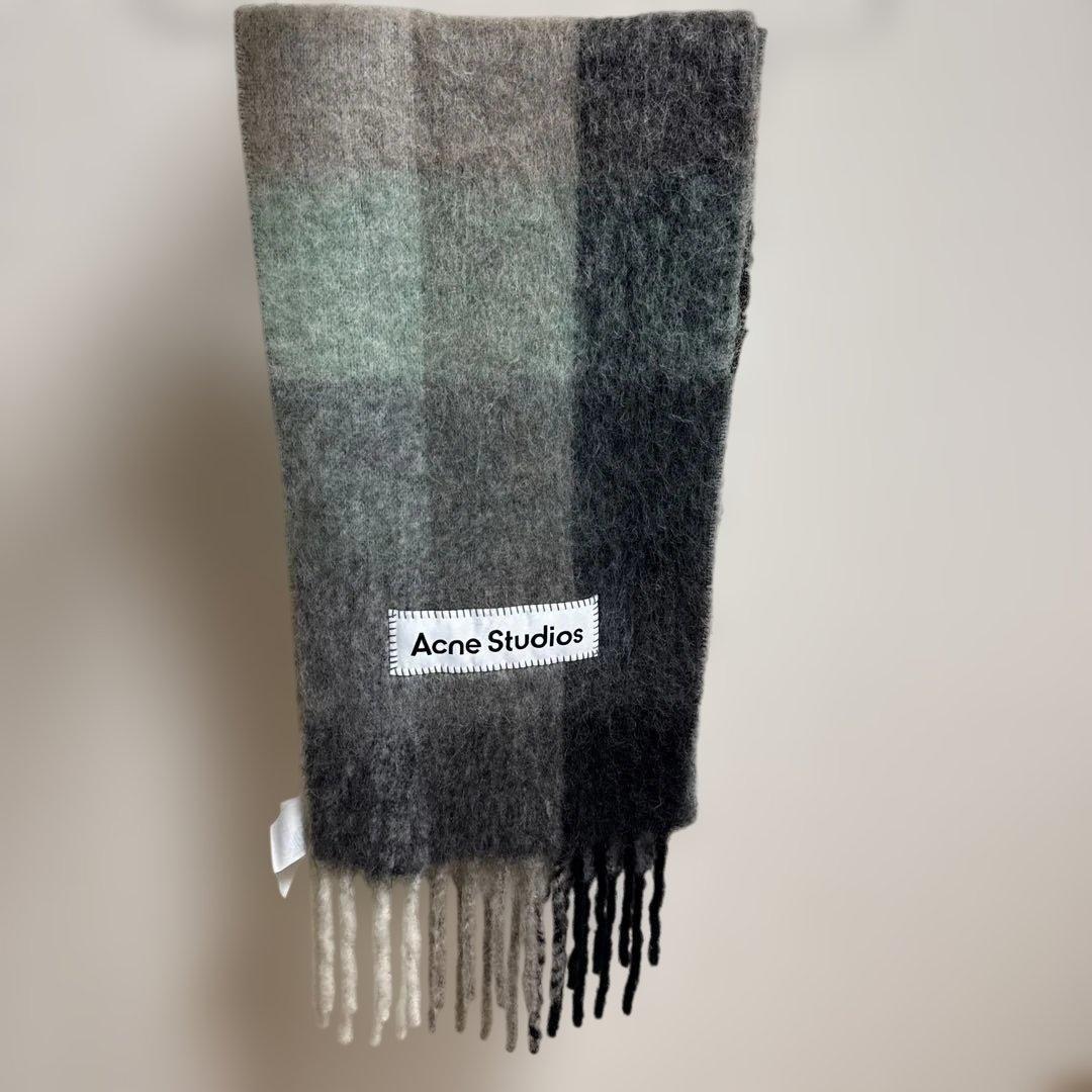 Acne Studios グレー系チェックマフラー 250x728cm