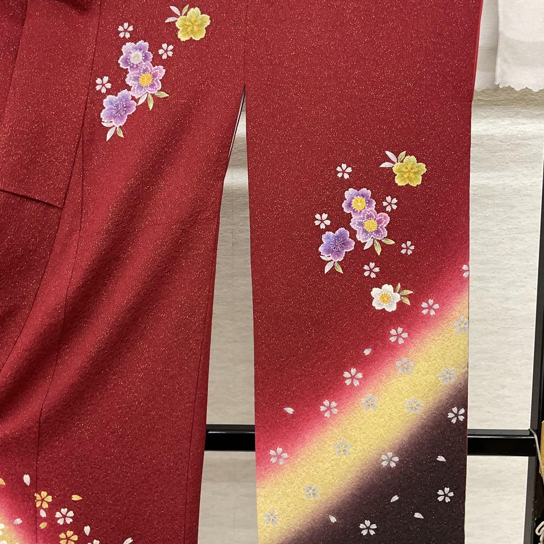 赤地 裾黒ピンク桜に流水柄 正絹振袖【136】 – SAKURA TOKYO