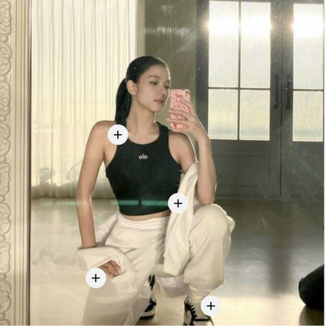alo yoga クロップド リブ タンクトップ 黒M alo yoga クロップド リブ タンクトップ 黒M トレーニング