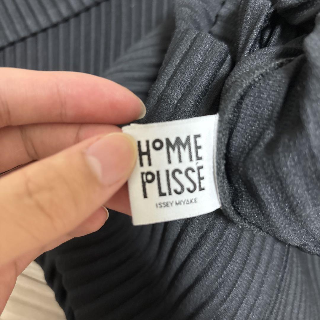 hommeplisse ハイネック