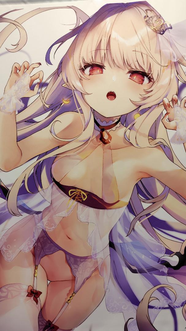 玉之けだま　吸血鬼ちゃん B2タペストリー