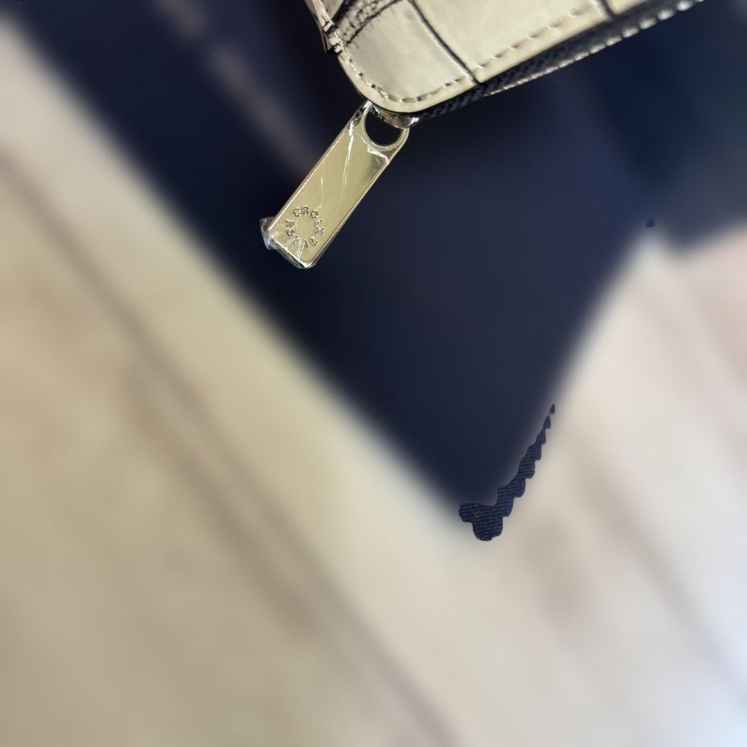 クロワロワイヤル クロコダイル バニラ 目地染め ラウンドファスナー長