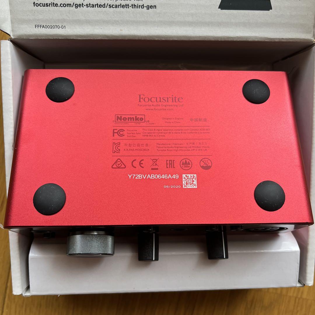 Focusrite　Scarlett Solo　オーディオインターフェイス