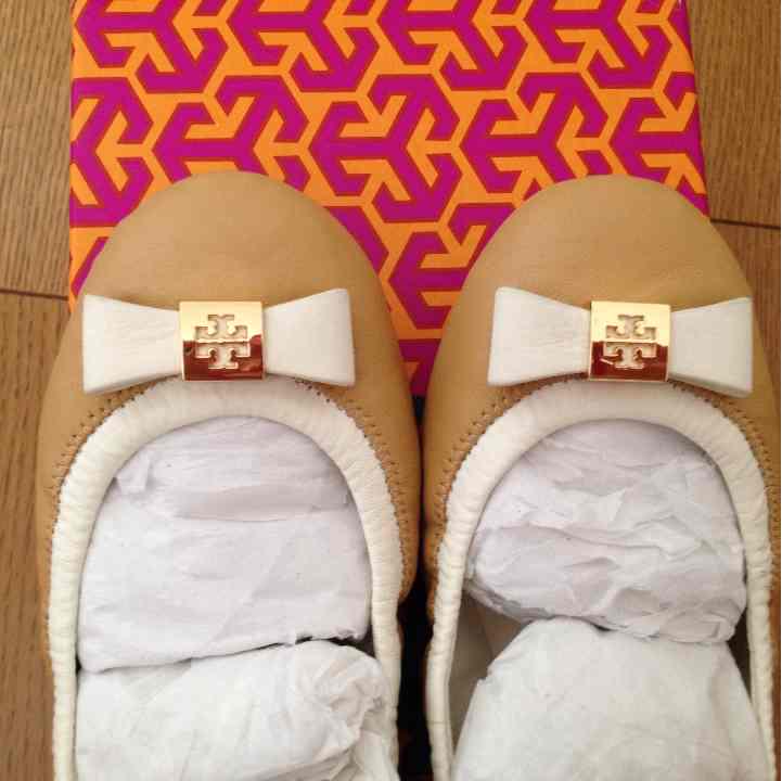 新品☆トリーバーチ
