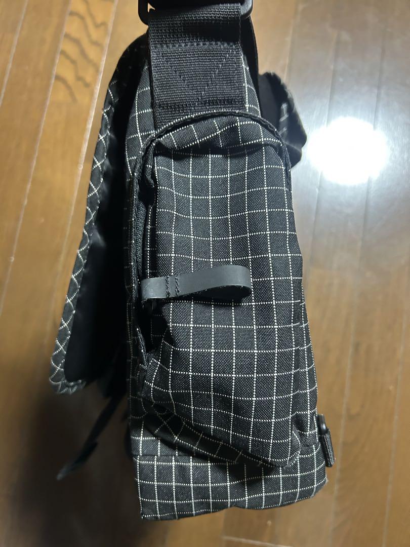 イーストパック east pak メッセンジャーバッグ グラフチェック
