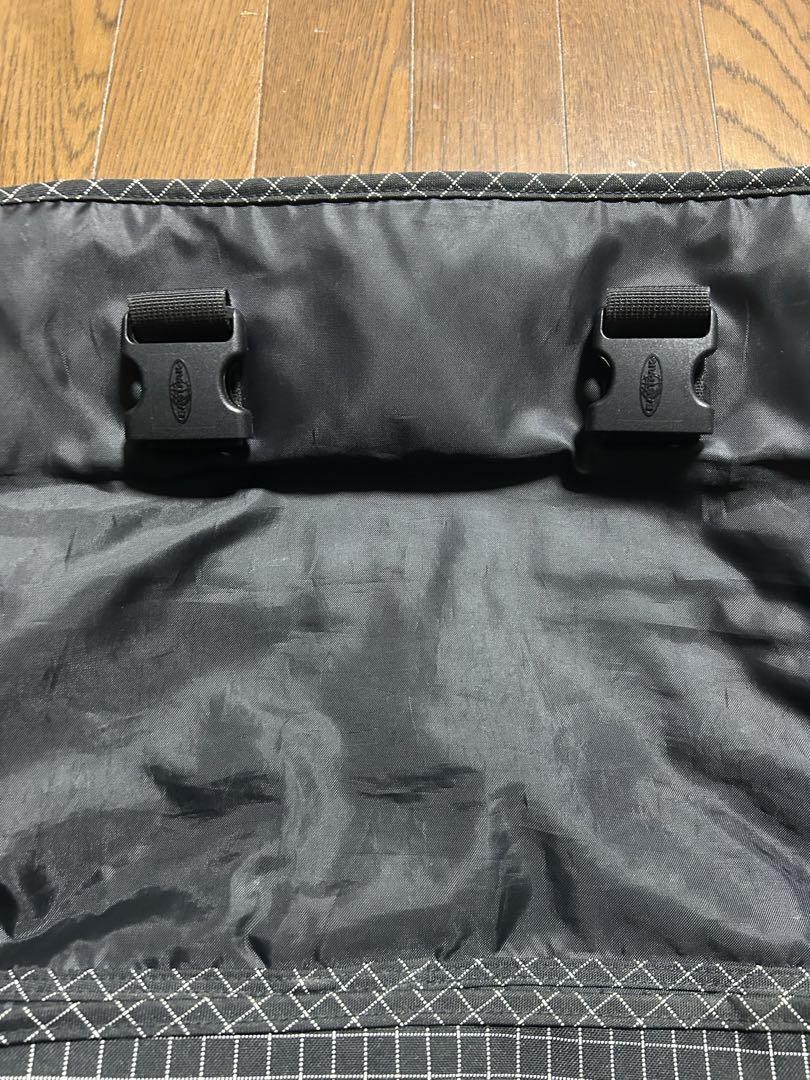 イーストパック east pak メッセンジャーバッグ グラフチェック