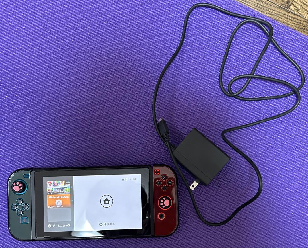 ニンテンドースイッチ バッテリー強化型（2020年製）純正充電器、他付属品無し