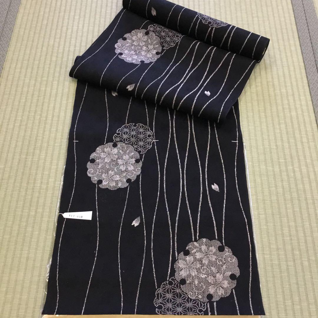 新品】黒 和柄 浴衣反物 綿 麻混 花びら桜 夏柄 - メルカリ