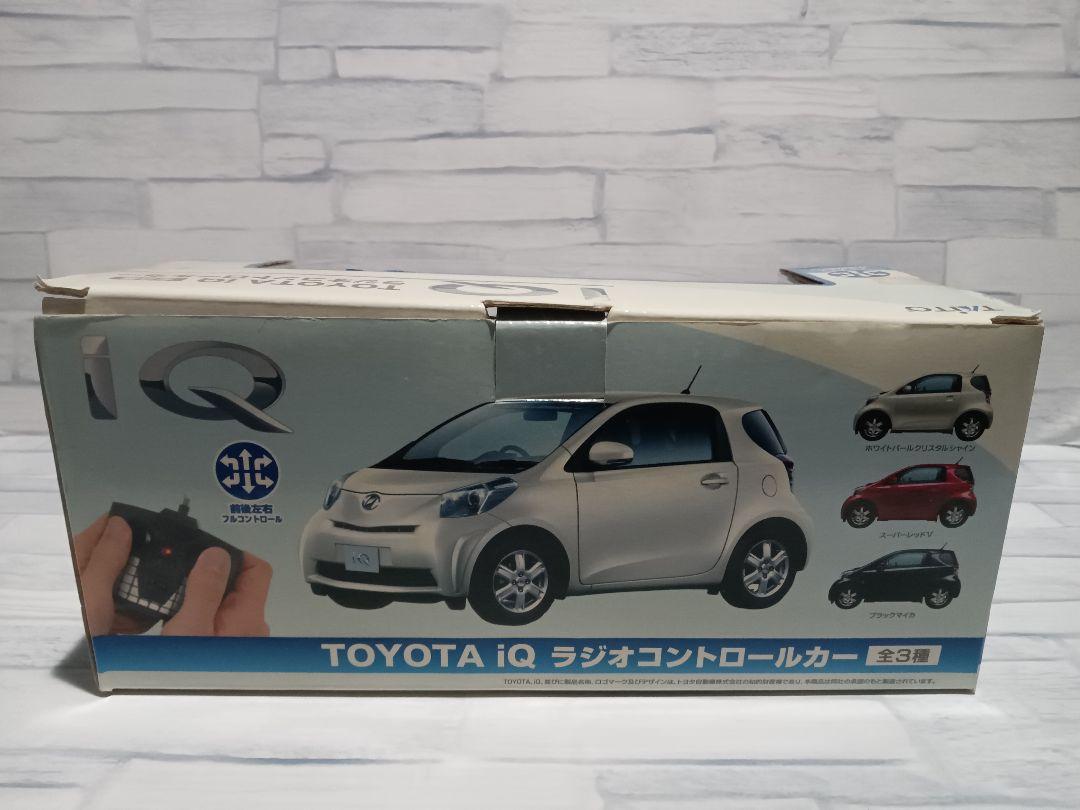 タイトー　トヨタ　IQ ラジコン　R/C　ミニカー　ホワイト　非売品