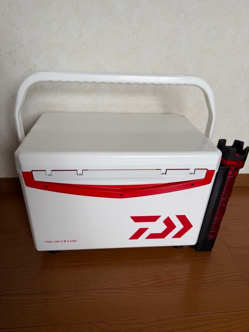 Daiwa 釣り用クーラーボックス 中型 ホワイト レッドDAIWA